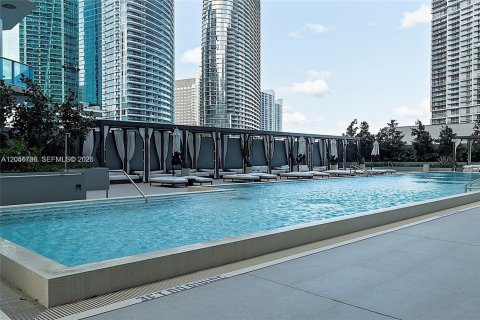 Condo in Miami, Florida, 1 bedroom  № 2180852 - photo 15
