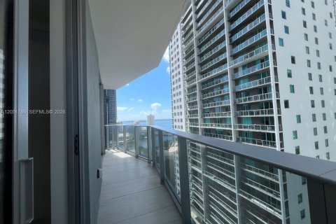 Condo in Miami, Florida, 1 bedroom  № 2180852 - photo 13