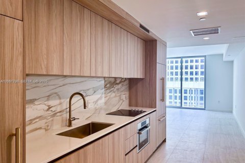 Condo in Miami, Florida, 1 bedroom  № 2180852