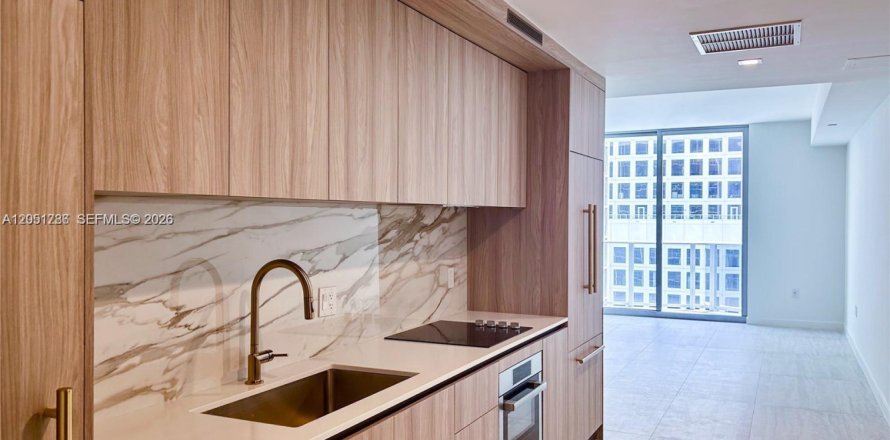 Condo in Miami, Florida, 1 bedroom  № 2180852