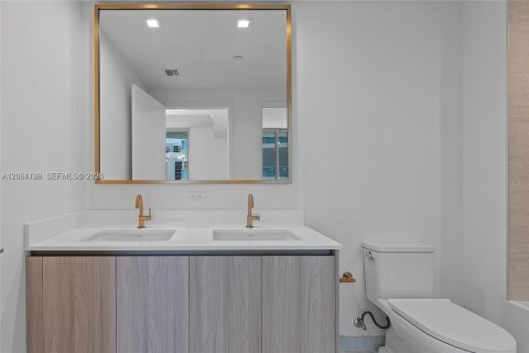 Condo in Miami, Florida, 1 bedroom  № 2180852 - photo 10