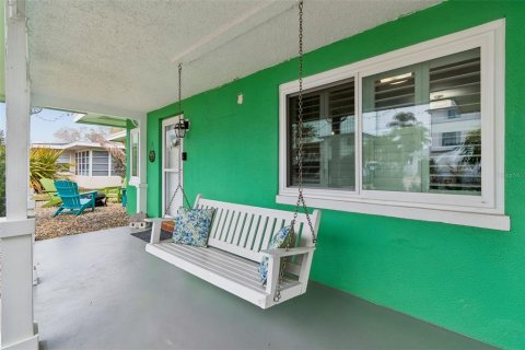 Купить виллу или дом в Данедин, Флорида 7 комнат, 146.69м2, № 2115835 - фото 13