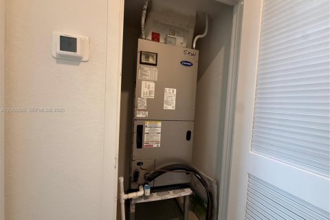 Adosado en venta en Florida City, Florida, 3 dormitorios, 136.19 m2 № 2157050 - foto 12