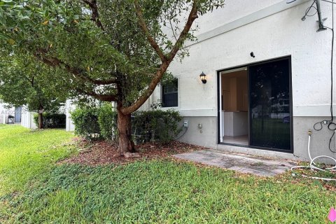 Adosado en venta en Florida City, Florida, 3 dormitorios, 136.19 m2 № 2157050 - foto 7