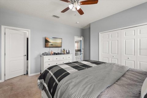 House in Sanford, Florida 4 bedrooms, 240.15 sq.m. № 2157105 - photo 15