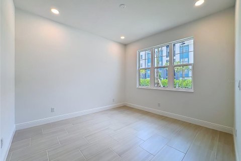 Casa en venta en Bradenton, Florida, 3 dormitorios, 200.3 m2 № 2150688 - foto 4