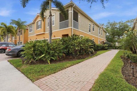Condo in Sarasota, Florida, 3 bedrooms № 2156190 - photo 6