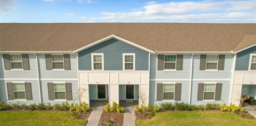 Adosado en Davenport, Florida 5 dormitorios, 212.1 m2 № 1732631