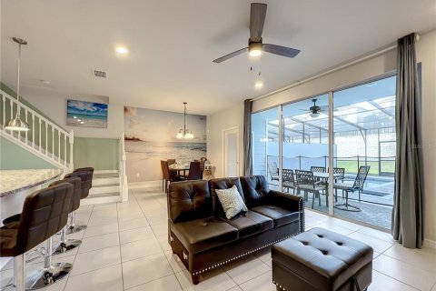 Adosado en venta en Davenport, Florida, 5 dormitorios, 212.1 m2 № 1732631 - foto 15