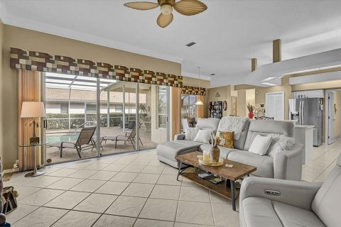 Casa en venta en Bradenton, Florida, 4 dormitorios, 238.48 m2 № 2116363 - foto 19
