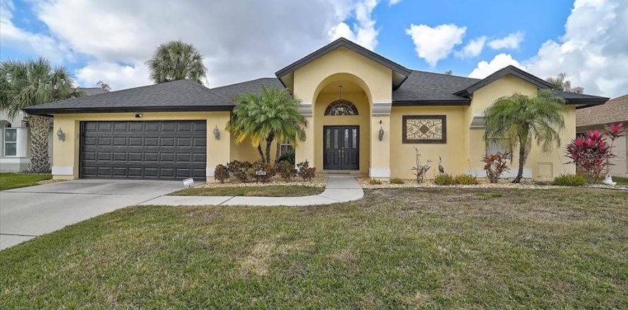 Casa en Bradenton, Florida 4 dormitorios, 238.48 m2 № 2116363