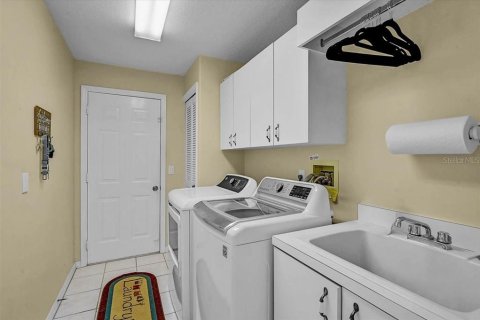 Casa en venta en Bradenton, Florida, 4 dormitorios, 238.48 m2 № 2116363 - foto 21
