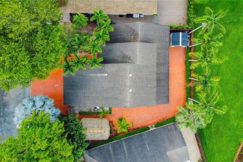 Купить виллу или дом в Майами, Флорида 3 спальни, 189.8м2, № 1955575 - фото 26