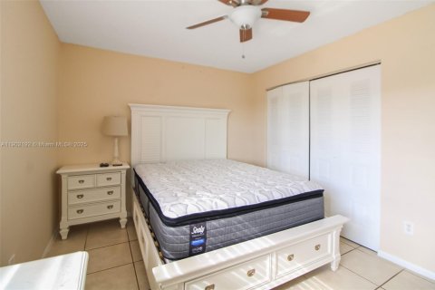 Купить виллу или дом в Майами, Флорида 3 спальни, 189.8м2, № 1955575 - фото 18