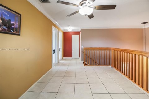 Купить виллу или дом в Майами, Флорида 3 спальни, 189.8м2, № 1955575 - фото 15