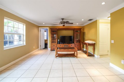 Купить виллу или дом в Майами, Флорида 3 спальни, 189.8м2, № 1955575 - фото 7