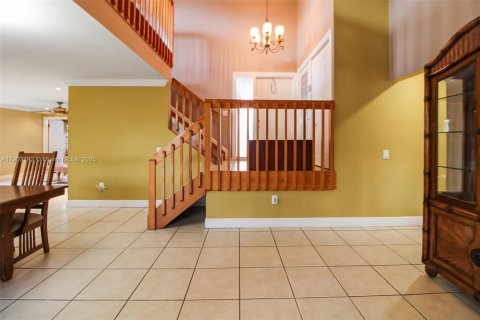 Купить виллу или дом в Майами, Флорида 3 спальни, 189.8м2, № 1955575 - фото 2