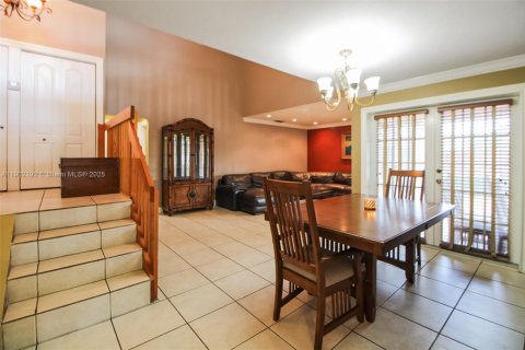 Купить виллу или дом в Майами, Флорида 3 спальни, 189.8м2, № 1955575 - фото 3