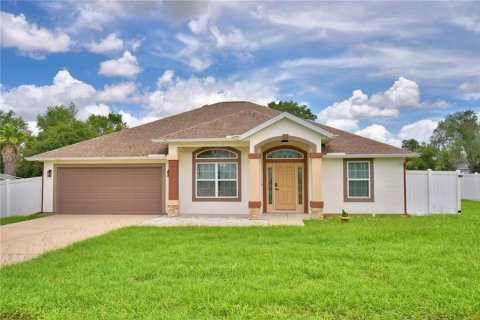 Casa en venta en Ocala, Florida, 3 dormitorios, 174.75 m2 № 1835757 - foto 1