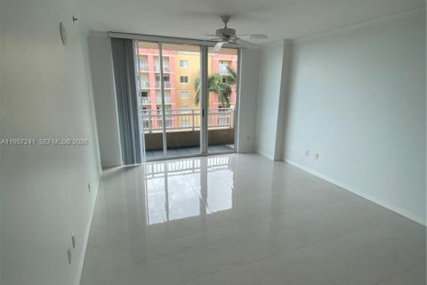 Condominio en alquiler en Miami, Florida, 1 dormitorio, 64.47 m2 № 2011241 - foto 10