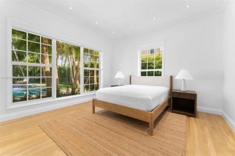 Casa en venta en Miami Beach, Florida, 6 dormitorios, 418.8 m2 № 1969748 - foto 28