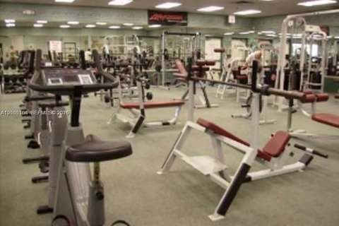 Condo in Pembroke Pines, Florida, 1 bedroom  № 2064707 - photo 21