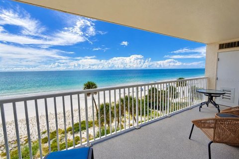 Condo in Indian Shores, Florida, 3 bedrooms  № 2363922