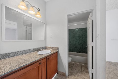 Condo in Orlando, Florida, 1 bedroom  № 2206543 - photo 10