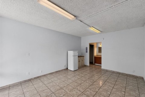 Condo in Orlando, Florida, 1 bedroom  № 2206543 - photo 7