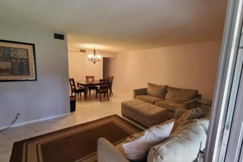 Condo in Coconut Creek, Florida, 1 bedroom  № 2083381 - photo 7