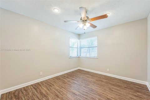Villa ou maison à vendre à Boca Raton, Floride: 4 chambres, 227.89 m2 № 1641165 - photo 13