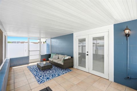 Villa ou maison à vendre à Tampa, Floride: 3 chambres, 97.55 m2 № 2223753 - photo 20