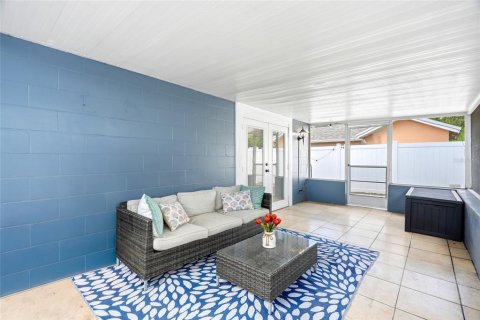 Villa ou maison à vendre à Tampa, Floride: 3 chambres, 97.55 m2 № 2223753 - photo 21