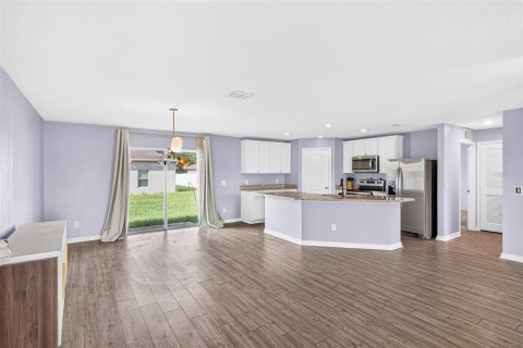 Villa ou maison à vendre à Poinciana, Floride: 3 chambres, 176.33 m2 № 2291057 - photo 8