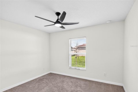 Villa ou maison à vendre à Poinciana, Floride: 3 chambres, 176.33 m2 № 2291057 - photo 22