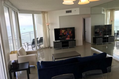 Copropriété à vendre à Sunny Isles Beach, Floride: 3 chambres, 172.8 m2 № 1949303 - photo 3