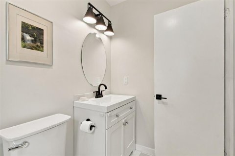 House in Clearwater, Florida 2 bedrooms, 89.19 sq.m. № 2403602 - photo 26