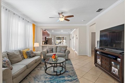 House in Kissimmee, Florida 3 bedrooms, 158.49 sq.m. № 1829043 - photo 6