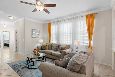 House in Kissimmee, Florida 3 bedrooms, 158.49 sq.m. № 1829043 - photo 8