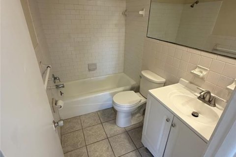 Appartement à louer à Clearwater, Floride: 1 chambre, 63.73 m2 № 2132261 - photo 4