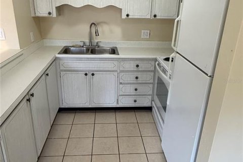Appartement à louer à Clearwater, Floride: 1 chambre, 63.73 m2 № 2132261 - photo 3