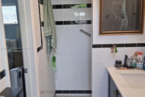 Casa en venta en Hollywood, Florida, 3 dormitorios, 142.88 m2 № 1944736 - foto 18