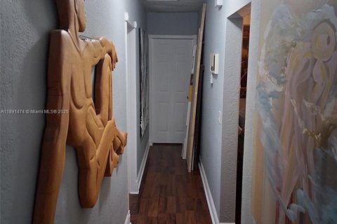 Casa en venta en Hollywood, Florida, 3 dormitorios, 142.88 m2 № 1944736 - foto 16