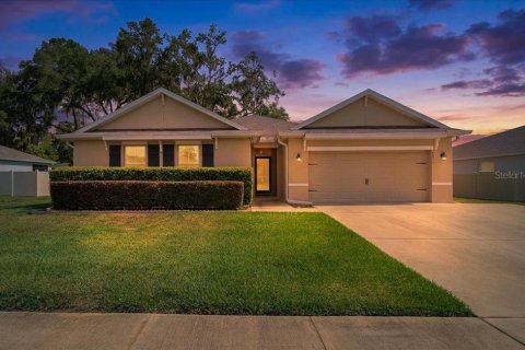 House in Ocala, Florida 4 bedrooms, 215.44 sq.m. № 2238446 - photo 2