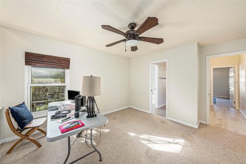 House in Tampa, Florida 4 bedrooms, 315.12 sq.m. № 2142278 - photo 20