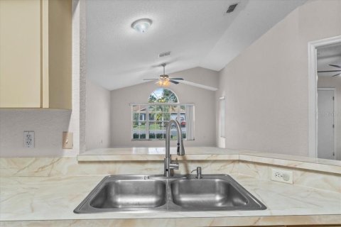 House in Bartow, Florida 3 bedrooms, 112.5 sq.m. № 1877425 - photo 12