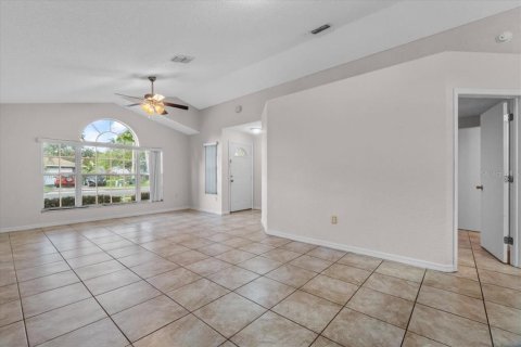 House in Bartow, Florida 3 bedrooms, 112.5 sq.m. № 1877425 - photo 8