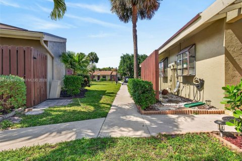 Casa en venta en Boynton Beach, Florida, 3 dormitorios, 128.21 m2 № 2072768 - foto 30