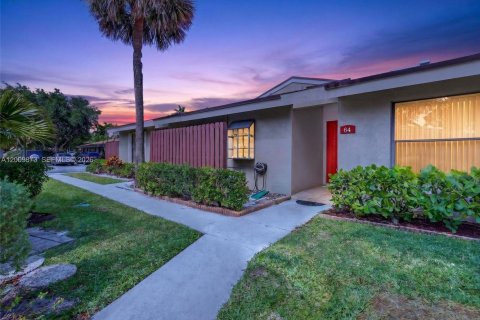 Casa en Boynton Beach, Florida 3 dormitorios, 128.21 m2 № 2072768