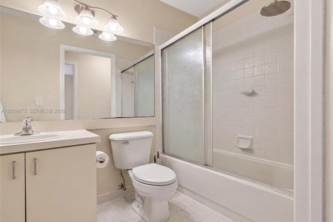 Casa en venta en Boynton Beach, Florida, 3 dormitorios, 128.21 m2 № 2072768 - foto 19